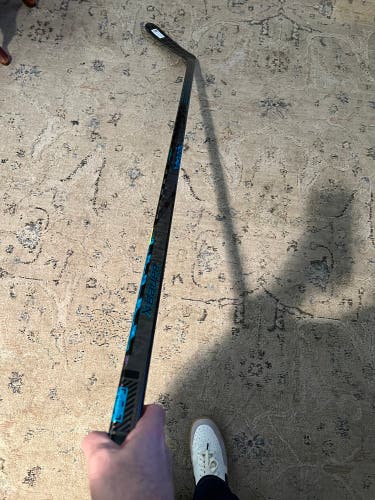 Senior Bauer Twitch Left Hand Hockey Stick P90T (New)