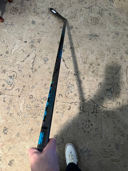 Senior Bauer Twitch Left Hand Hockey Stick P90T (New)