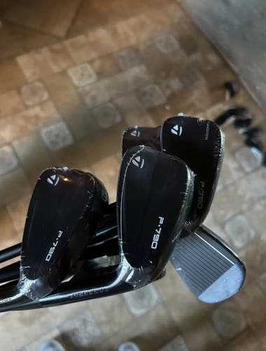 TaylorMade P-790 Right Handed Iron Set Stiff Flex 7 Pieces Steel Shaft (New)