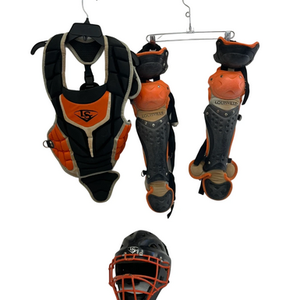 Used Louisville Slugger Series 5 Youth Catchers Set Black/Orange 11692-S000143174