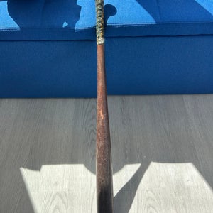 Louisville Slugger Genuine Wood Bat (-3) 29 oz 32" (Used)