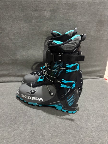 Mondo 29 & 29.5 Men's Scarpa Maestrale XT Alpine Touring Ski Boots (Used)