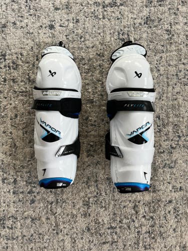 Junior Bauer Vapor Flylite 11" Shin Pads (New)