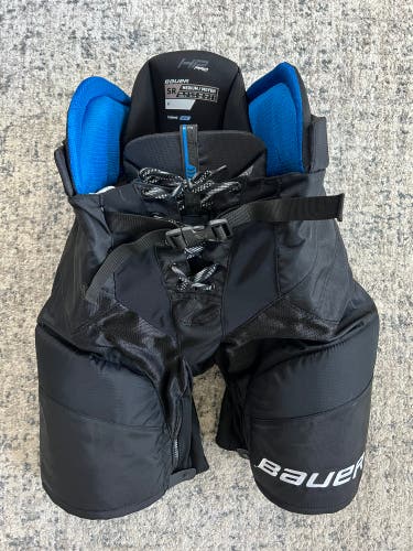 Senior Medium Bauer HP Pro Hockey Pants (New)