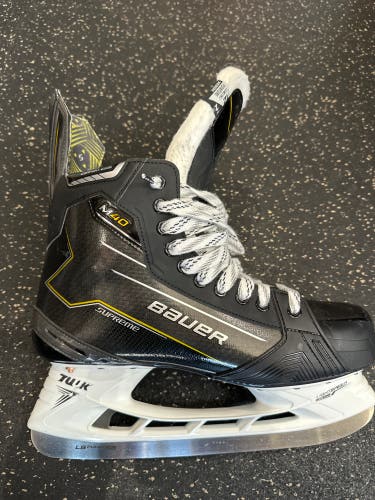 2024 Bauer Hockey Skates Regular Width 12 (Used)