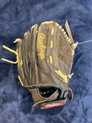Brown Rawlings Highlight Series RH Pitcher's Baseball Glove 11" (Used)