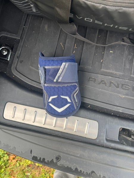 Blue Senior EvoShield Elbow Guard Elbow Protection (Used)