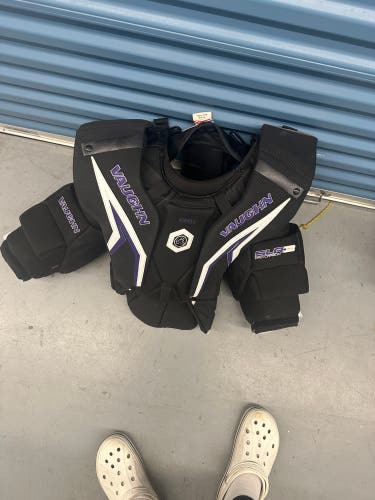 XL Vaughn SLR3 Pro Carbon Goalie Chest Protector Pro Stock (Used)