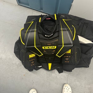 Large CCM Premier Pro Goalie Chest Protector (Used)