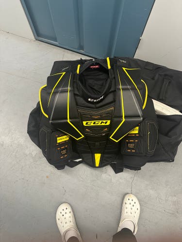 Large CCM Premier Pro Goalie Chest Protector (Used)
