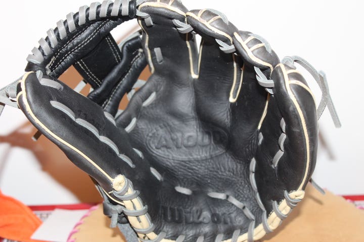 Infield RH Wilson A1000 Baseball Glove 11.5" (Used)