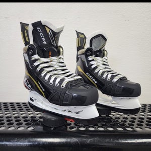 CCM Tacks AS-V Pro Intermediate Hockey Skates (New) - 6.5 steel sold separately