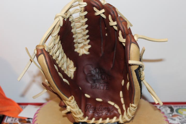Outfield RH Rawlings Gold Glove Elite Baseball Glove