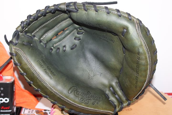 Catcher's RH Rawlings Heart of the Hide Baseball Glove 34" (Used)