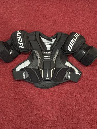 Medium Senior Bauer Pro Shoulder Pads Pro Stock (New) Item#JTPRO