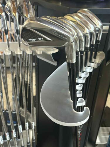 TaylorMade Stealth 5-LW Reg Flex Buffed, Spec Checked, New Grips