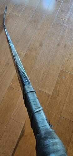 Senior Bauer Vapor X3.0 Griptac Left Hand Hockey Stick PM9 87 Flex (Used)