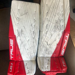 32" True L20.2 Goalie Leg Pads (Used)