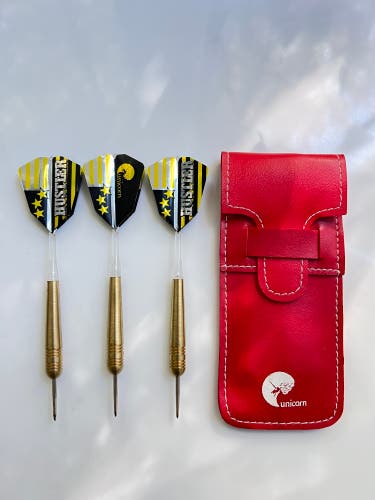 Vintage Unicorn Hustler Dart Set Of 3 with Flights and red Case memorabilia
