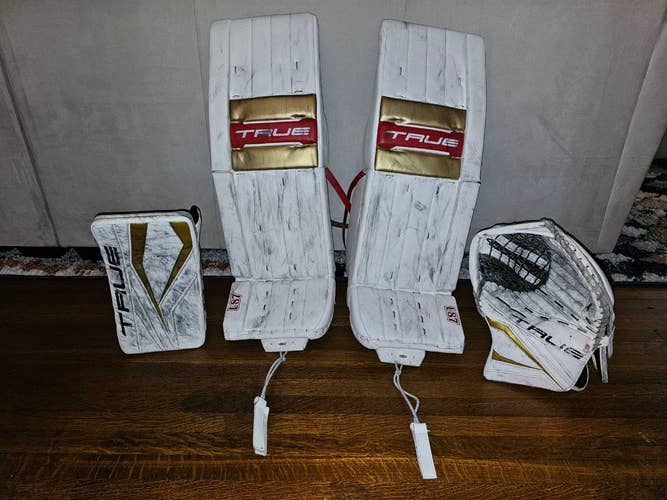 34" True L87 Goalie Leg Pads Pro Stock (Used)