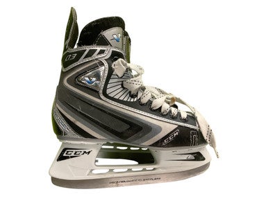 Used CCM 03 Junior Hockey Skate Junior 03 11686-S000046880