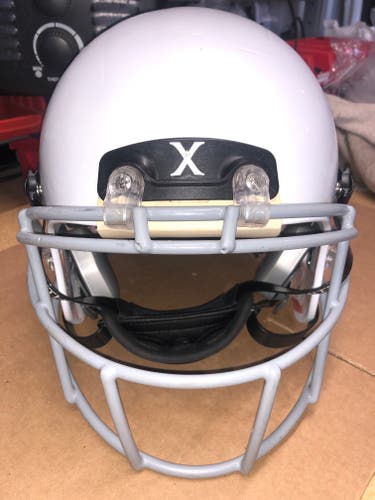 USED XENITH X2E+ ADULT FOOTBALL HELMET - LARGE - METALLIC WHITE