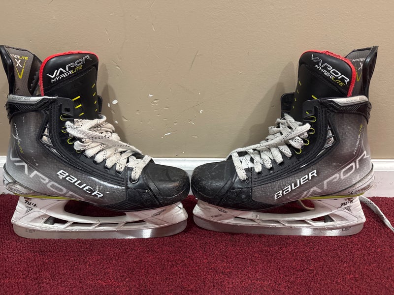 Bauer Vapor Hyperlite Hockey Skates Fit 2 Size 5.5 item#TJ55VP