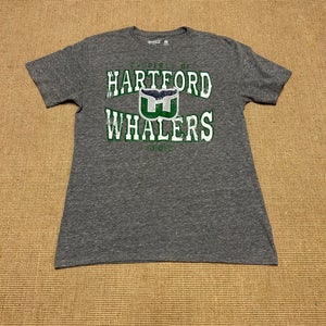 Vintage CCM Hartford Whalers Retro NHL T-Shirt Adult Medium