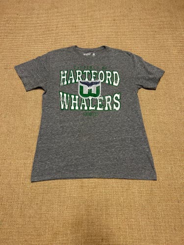 Vintage CCM Hartford Whalers Retro NHL T-Shirt Adult Medium
