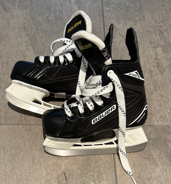 Bauer Supreme S140 Hockey Skates Regular Width 10 (Used)