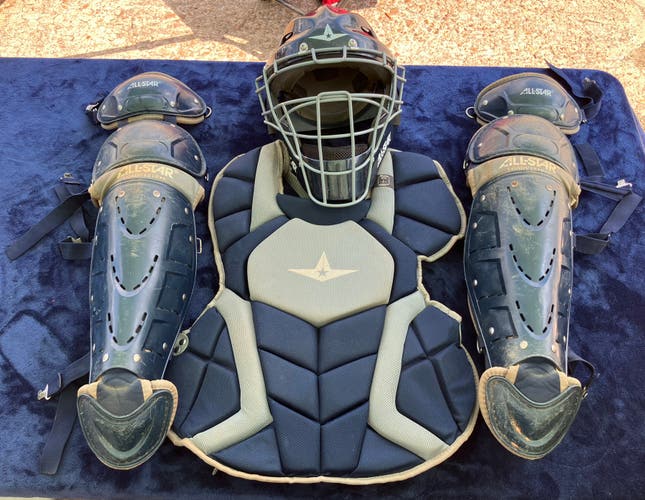 Intermediate All Star Classic Pro Catcher's Set (Used)
