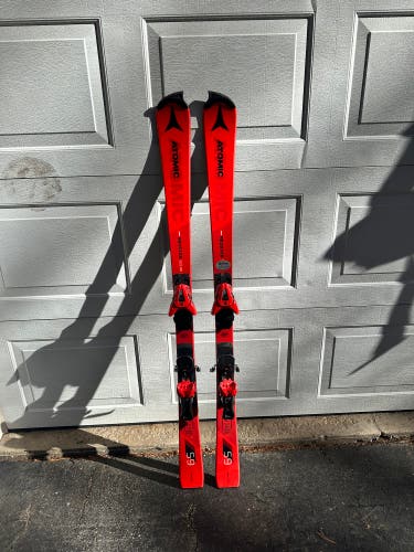 Atomic Redster S9 138 cm Racing Skis With Bindings (Used)