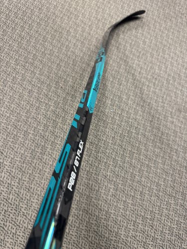 Senior Bauer Pulse Left Hand Hockey Stick P28 (New) 87 Flex