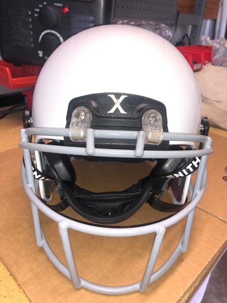 USED XENITH X2E+ ADULT FOOTBALL HELMET - LARGE - METALLIC WHITE