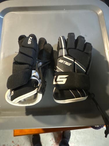 STX Stallion 50 Lacrosse Gloves Extra Small (Used)