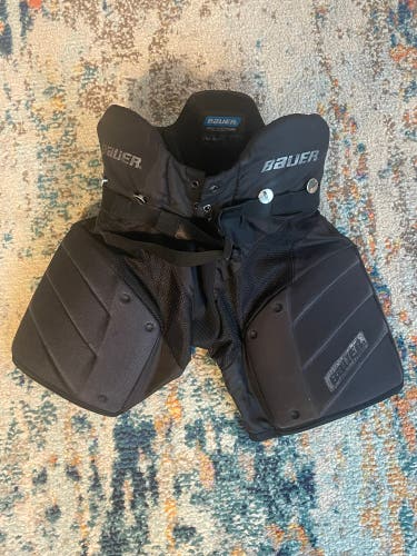 Youth Small Bauer Hockey Pants (Used)