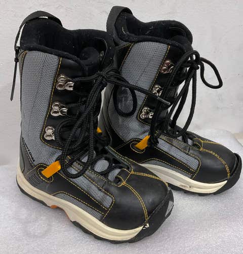 Kid's 1Y (Big Kids / Youth) Morrow Snowboard Boots (Used)(SY2360)