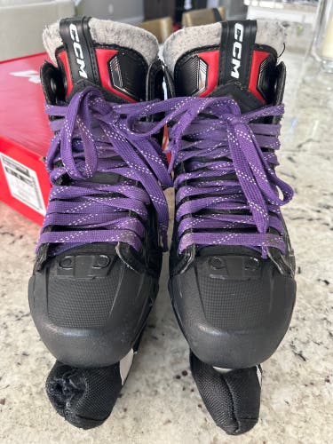 CCM EFLEX 6.9 Hockey Goalie Skates 6 (Used)