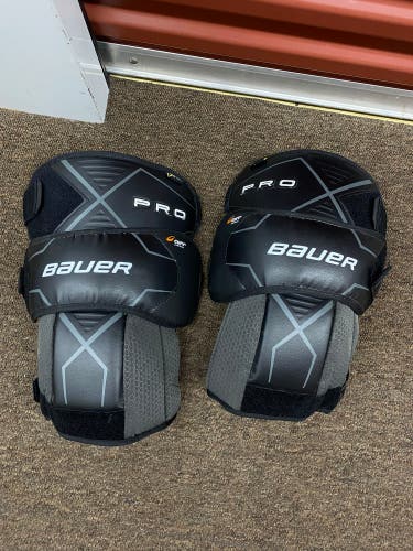 Bauer Pro GOALIE KNEE PADS