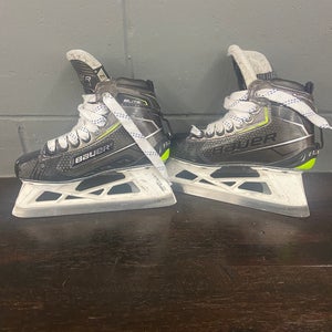 2021 Bauer Elite Hockey Goalie Skates Regular Width Size 2 (Used)