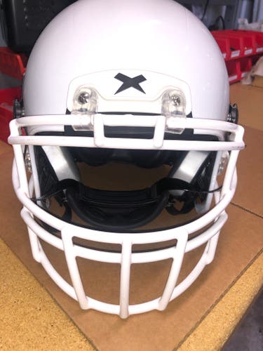 USED XENITH X2E+ ADULT FOOTBALL HELMET - LARGE - METALLIC WHITE