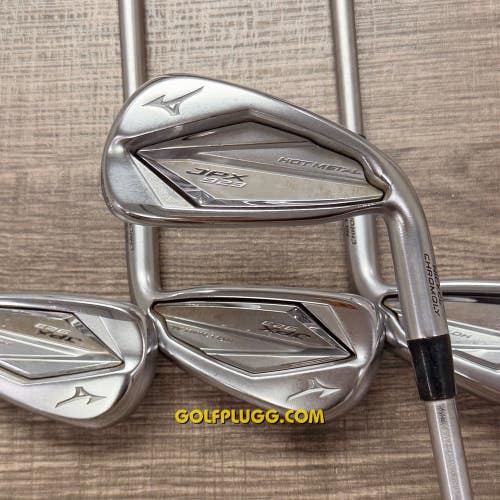 +1/2 Mizuno JPX 923 Hot Metal Iron Set 4-PW / KBS, Stiff Flex (477)