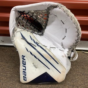 Navy / White Bauer Hyperlite Goalie Glove