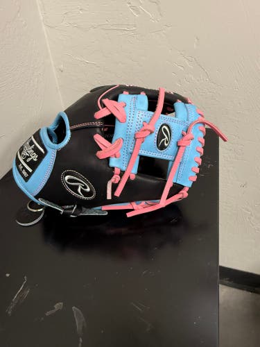 2025 Rawlings Heart of the Hide RH Infield Baseball Glove 11.5" (New)