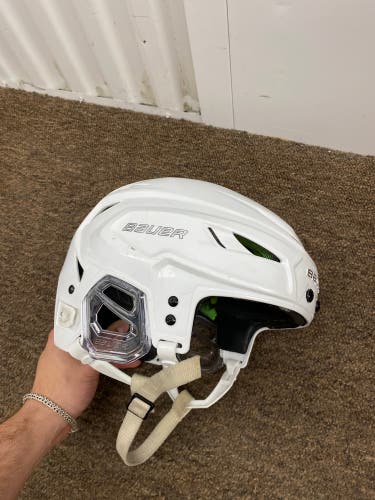 Small Bauer Hyperlite Helmet