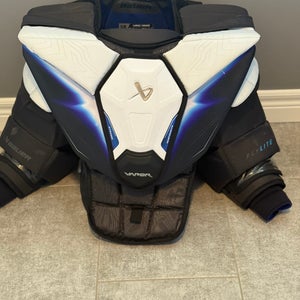 Large 2025 Bauer FLYLITE Goalie Chest Protector (Used)