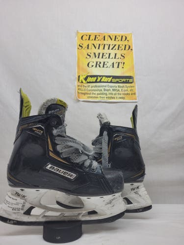 Bauer Ignite Pro Hockey Skates Regular Width Size 3 (Used)