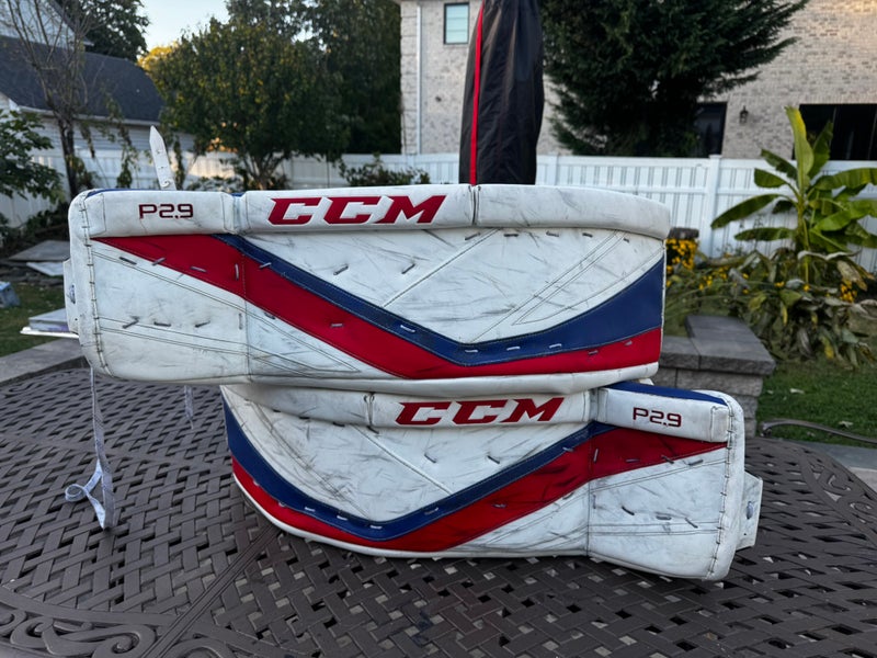 35" CCM Premier P2.9 Goalie Leg Pads (Used)