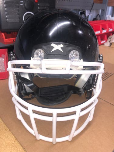 USED XENITH X2E+ YOUTH FOOTBALL HELMET - LARGE - BLACK