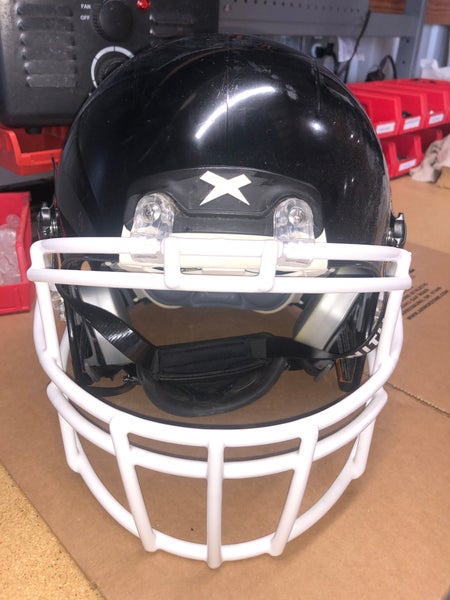 USED XENITH X2E+ YOUTH FOOTBALL HELMET - LARGE - BLACK